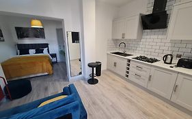 Stratford Prime Rooms